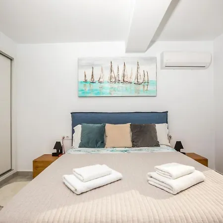 Apartmán Mimosa - 5 Minutes Walk To The Sea And *